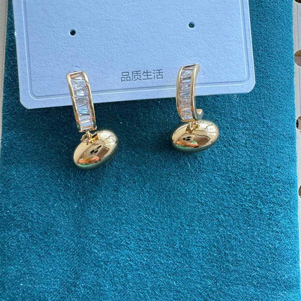 18k gold plated earrings